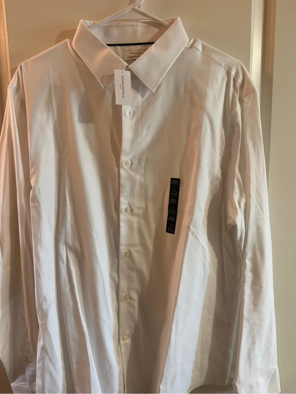 Banana Republic Men's White  Dress Shirt - Classic Collar